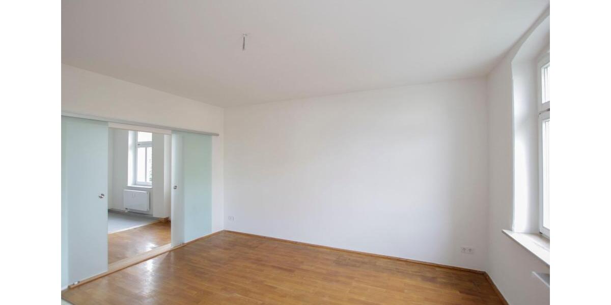 Hochparterre Hohenstein-Ernstthal Ernstthal - 3 Zimmer, 109 m&sup2;, 625&euro; | Angebot:25937062