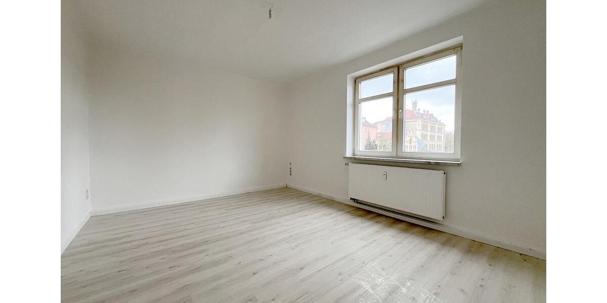Etagenwohnung Glauchau - 2 Zimmer, 57 m&sup2;, 370&euro; | Angebot:26001474