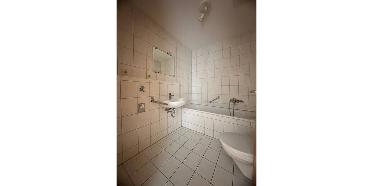 Etagenwohnung Zwickau Crossen - 2 Zimmer, 40 m&sup2;, 270&euro; | Angebot:25670158
