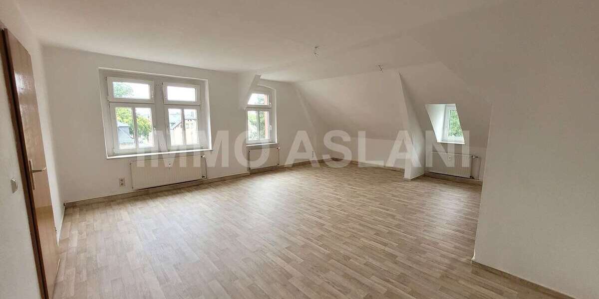 Etagenwohnung Limbach-Oberfrohna Oberfrohna - 3 Zimmer, 80 m&sup2;, 400&euro; | Angebot:23819474