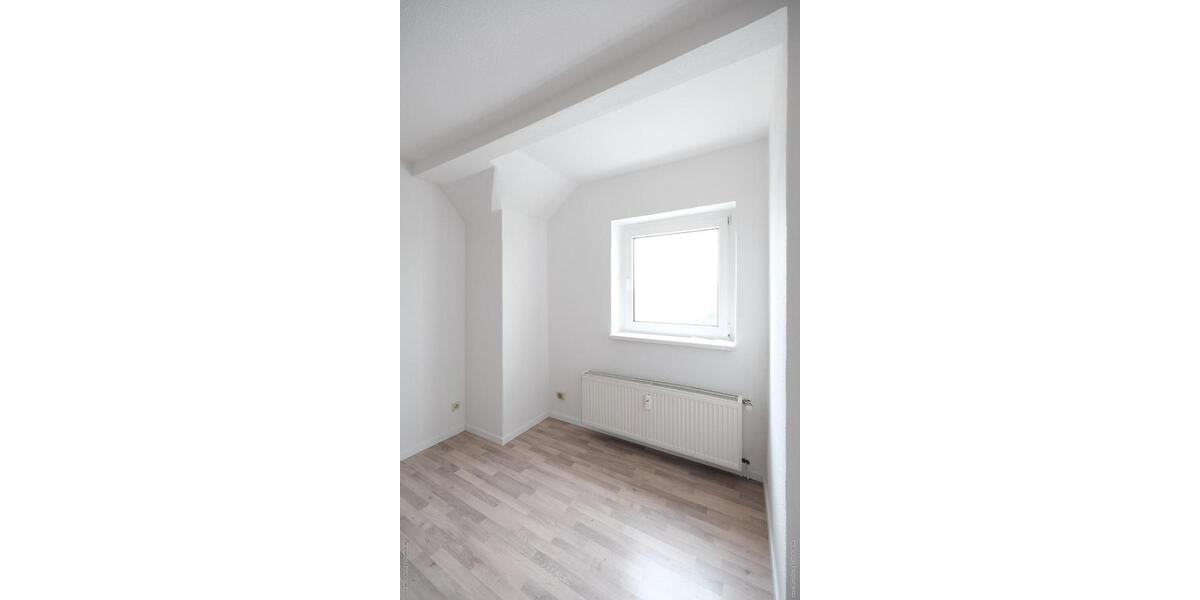 Dachgeschoßwohnung Zwickau Zwickau-Nord - 2 Zimmer, 52 m&sup2;, 285&euro; | Angebot:25790181