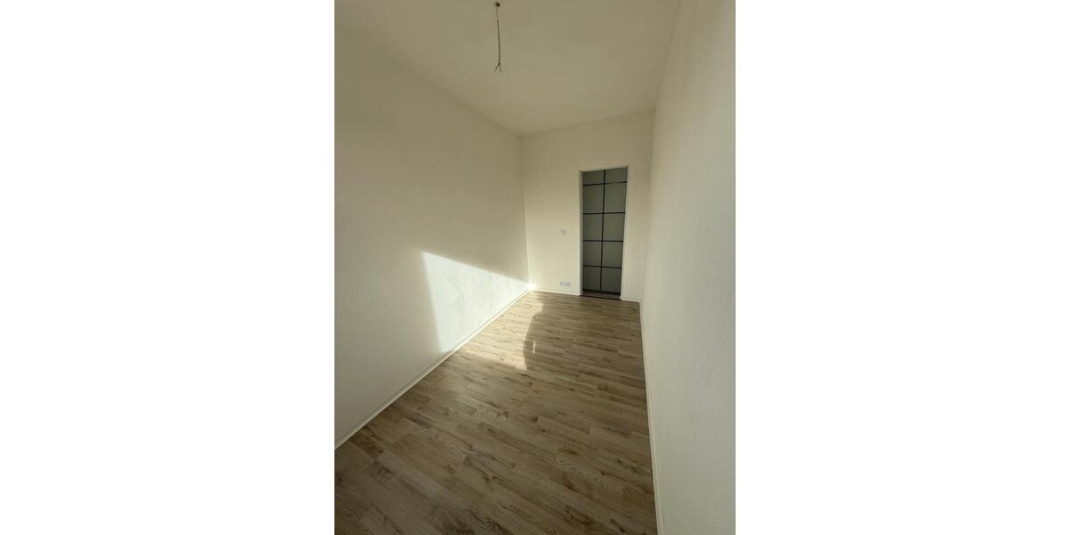 Etagenwohnung Zwönitz - 2.5 Zimmer, 56 m&sup2;, 392&euro; | Angebot:25779302