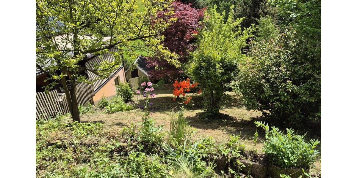 Einfamilienhaus Netzschkau - 4 Zimmer, 120 m&sup2;, 70.000&euro; | Angebot:26786733