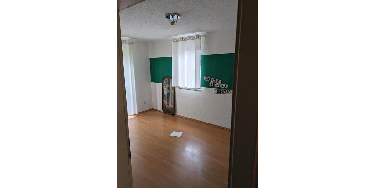 Reihenhaus Werdau - 5 Zimmer, 125 m&sup2;, 209.000&euro; | Angebot:27001786