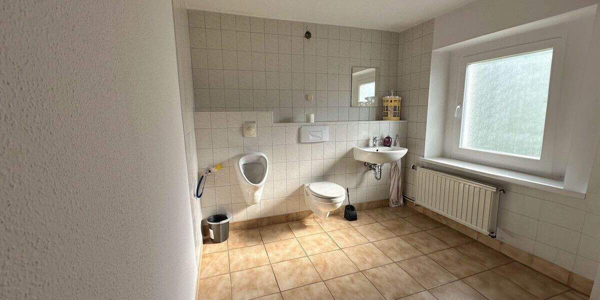 Gewerbeobjekt Zwickau / Maxhütte Maxhütte - 7 Zimmer, 100 m&sup2;, 205.000&euro; | Angebot:25688322