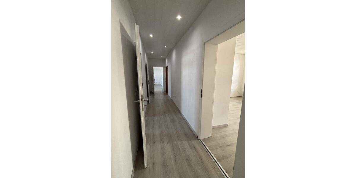 Etagenwohnung Werdau Leubnitz - 3 Zimmer, 90 m&sup2;, 60.000&euro; | Angebot:25687159