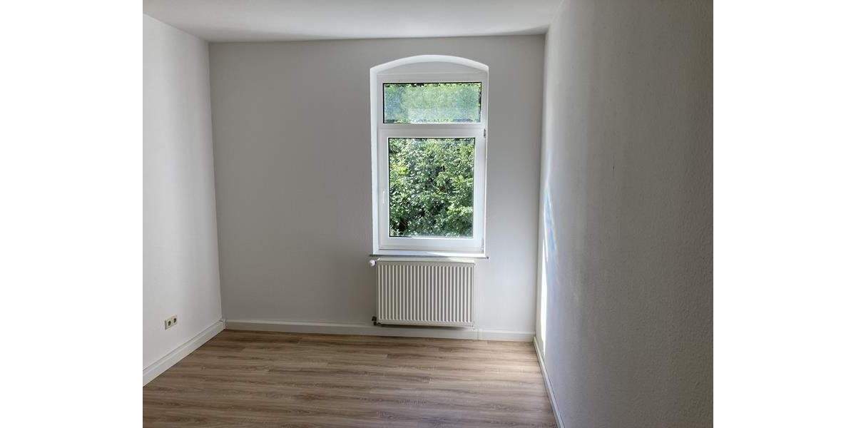 Etagenwohnung Zwickau Eckersbach - 3 Zimmer, 76 m&sup2;, 49.000&euro; | Angebot:25707392