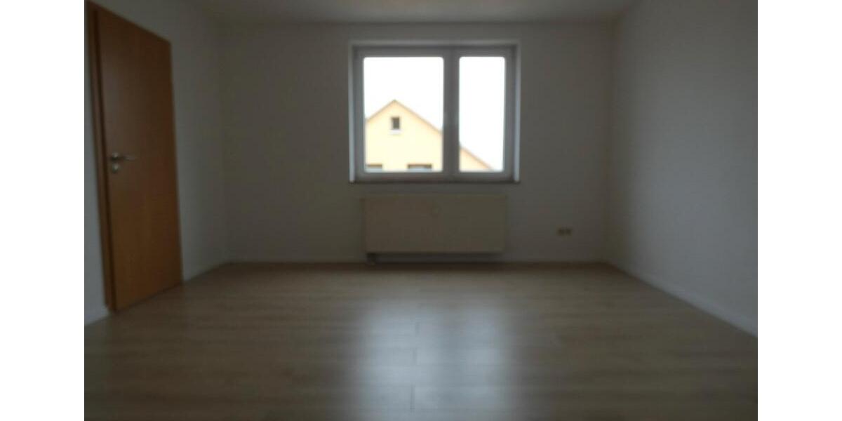 Dachgeschoßwohnung Zwickau Cainsdorf - 2 Zimmer, 43 m&sup2;, 250&euro; | Angebot:26644937