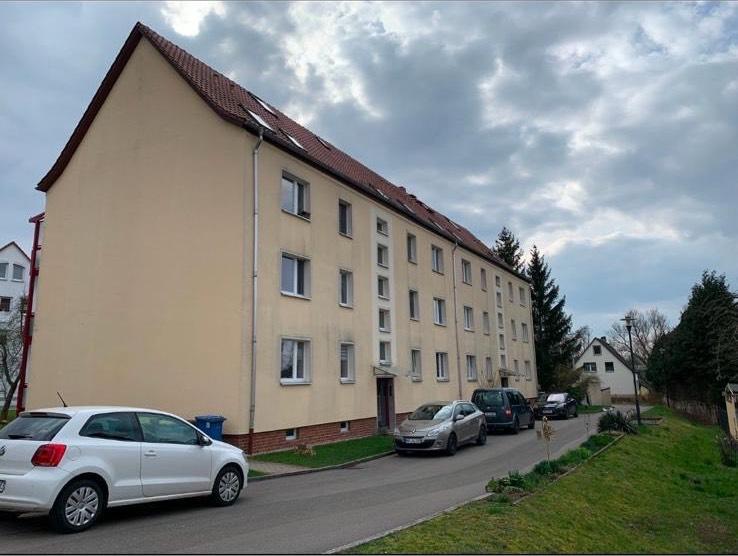 Dachgeschoßwohnung Hohenstein-Ernstthal Ernstthal - 4 Zimmer, 83 m&sup2;, 39.000&euro; | Angebot:26286121