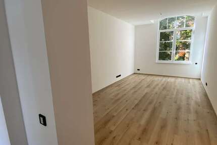 Wohnung Zwickau Marienthal - 3 Zimmer, 100 m&sup2;, 939&euro; | Angebot:25358058