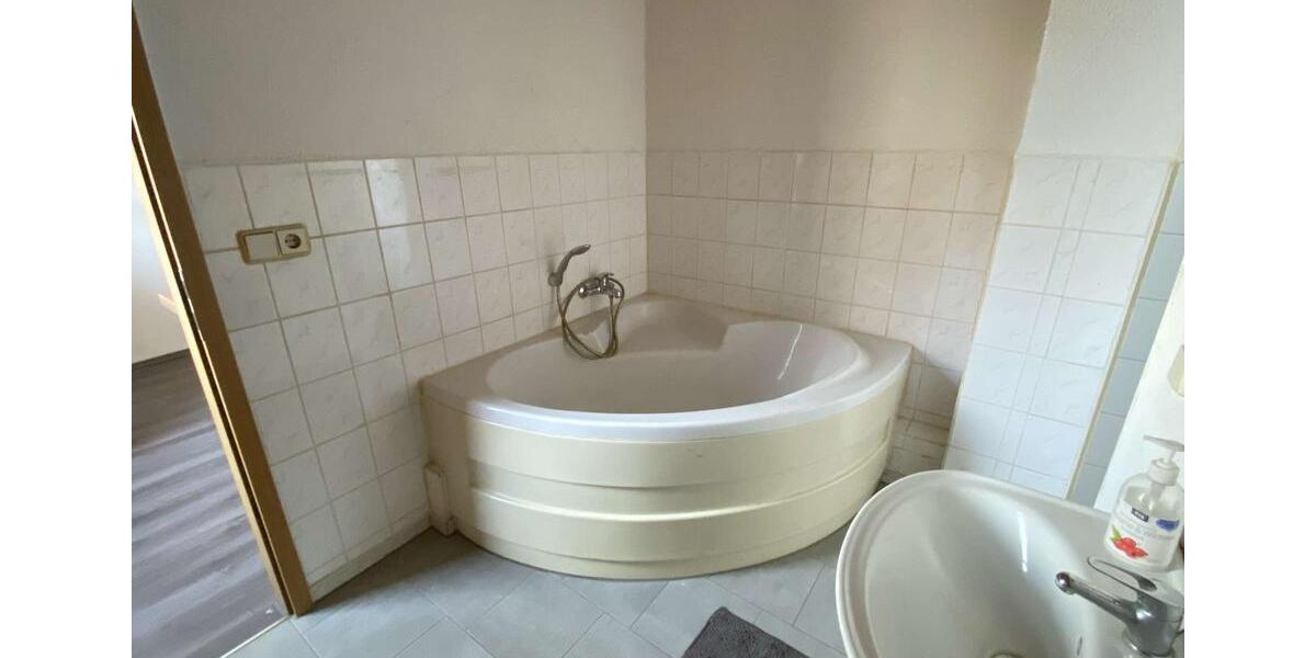 Etagenwohnung Zwickau Zwickau-Nord - 3 Zimmer, 97 m&sup2;, 550&euro; | Angebot:24941012