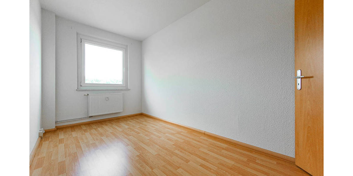 Etagenwohnung Zwickau Eckersbach - 3 Zimmer, 71 m&sup2;, 426&euro; | Angebot:25668559