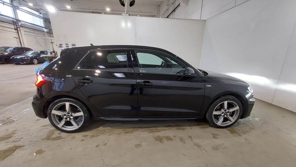 Audi A1 39.800 km 25.666 &euro; Greiz 07973