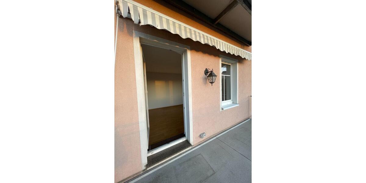 Etagenwohnung Zwickau Cainsdorf - 2 Zimmer, 52 m&sup2;, 286&euro; | Angebot:25406011