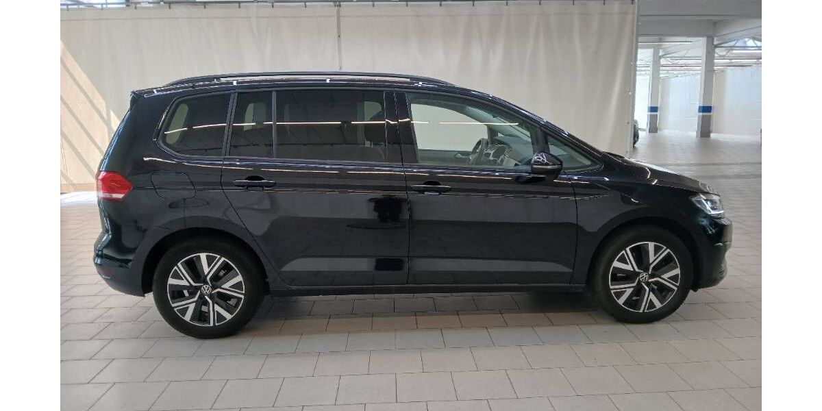 VW Touran 35.800 km 29.156 &euro; Greiz 07973