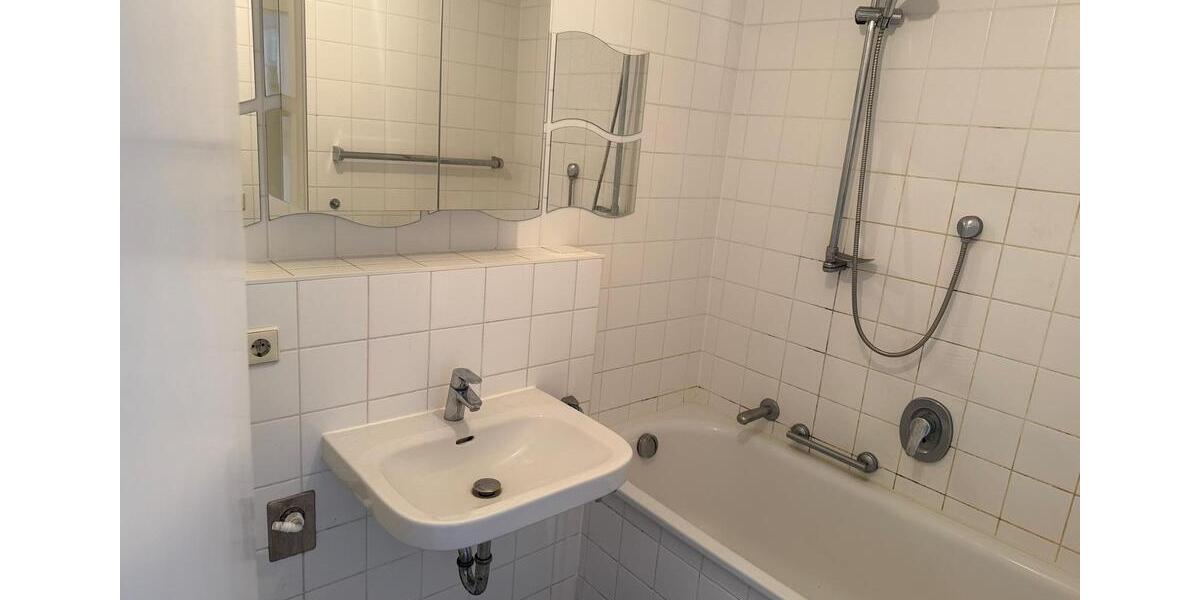 Etagenwohnung Auerbach/Vogtland Vogtland - 3 Zimmer, 70 m&sup2;, 420&euro; | Angebot:25219042
