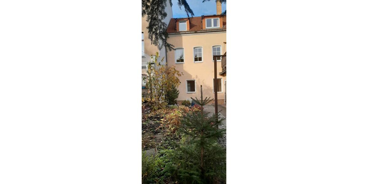Reihenhaus Crimmitschau - 8 Zimmer, 130 m&sup2;, 89.000&euro; | Angebot:25339508