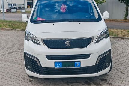 Peugeot Traveller 168.000 km 19.990 &euro; Penig 09322