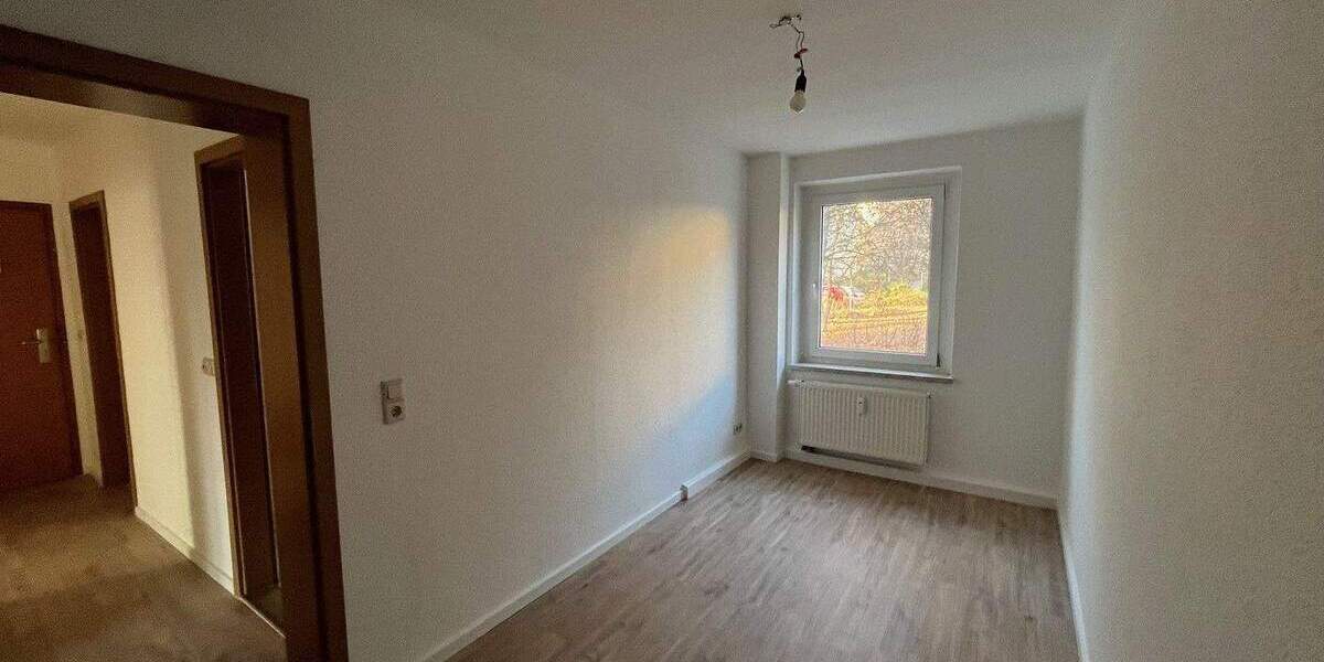 Etagenwohnung Zwickau Marienthal - 3 Zimmer, 55 m&sup2;, 380&euro; | Angebot:26017520