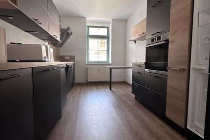 Wohnung Zwickau Innenstadt - 3 Zimmer, 90 m&sup2;, 557&euro; | Angebot:25985571