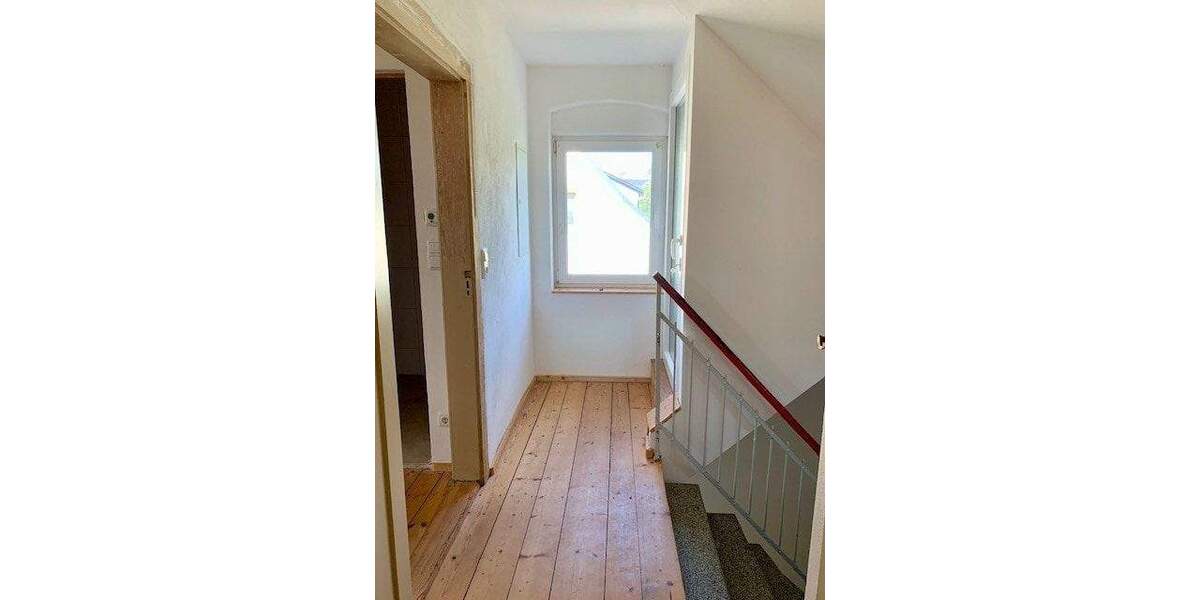 Einfamilienhaus Lengenfeld Schönbrunn - 6 Zimmer, 130 m&sup2;, 210.000&euro; | Angebot:25686167