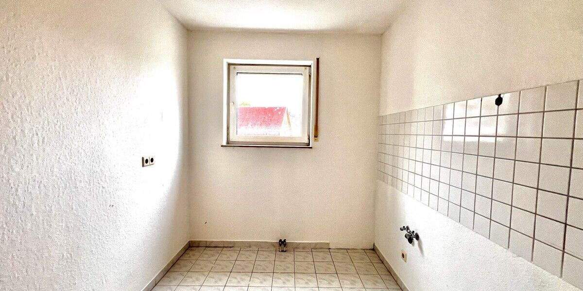 Etagenwohnung Limbach-Oberfrohna Oberfrohna - 3 Zimmer, 75 m&sup2;, 79.900&euro; | Angebot:25688256