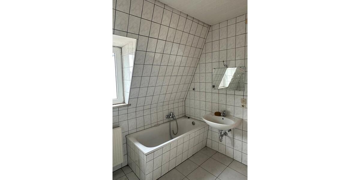 Mehrfamilienhaus, Wohnhaus Crimmitschau - 13 Zimmer, 240 m&sup2;, 55.000&euro; | Angebot:25961759