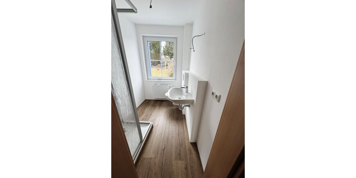 Etagenwohnung Gersdorf - 2 Zimmer, 51 m&sup2;, 306&euro; | Angebot:25054399