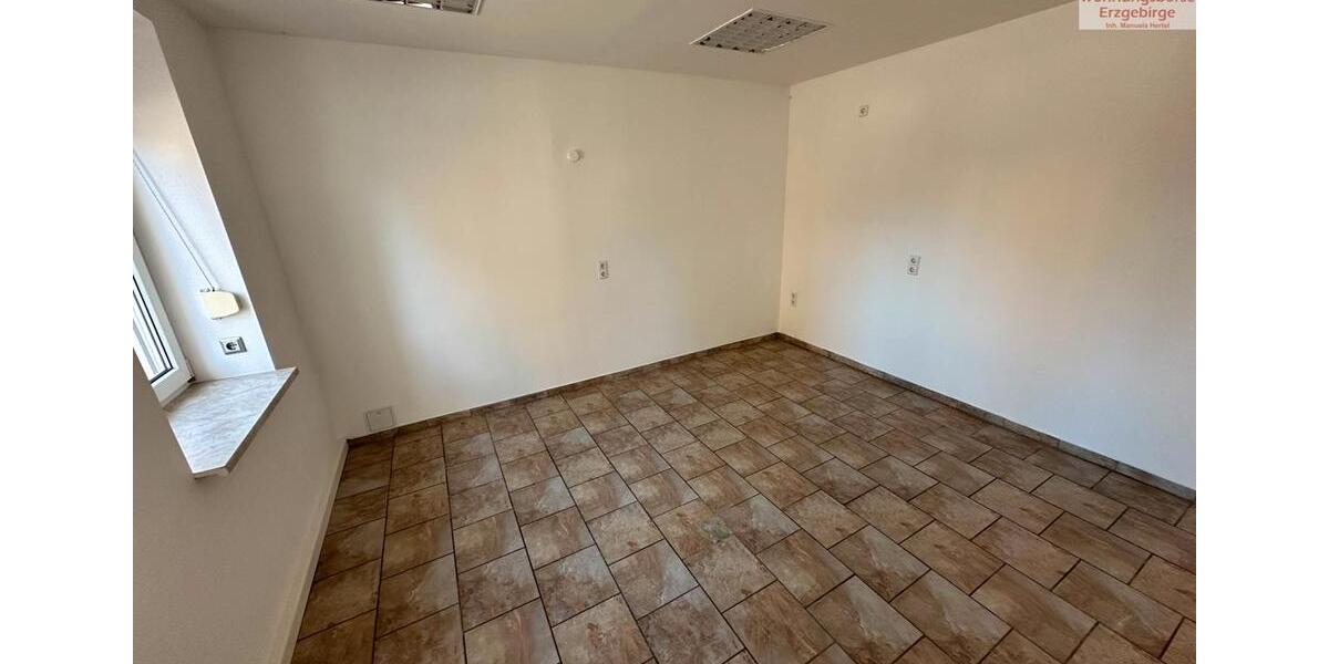 Erdgeschoßwohnung Oelsnitz (Erzgebirge) - 3 Zimmer, 85 m&sup2;, 510&euro; | Angebot:24184540