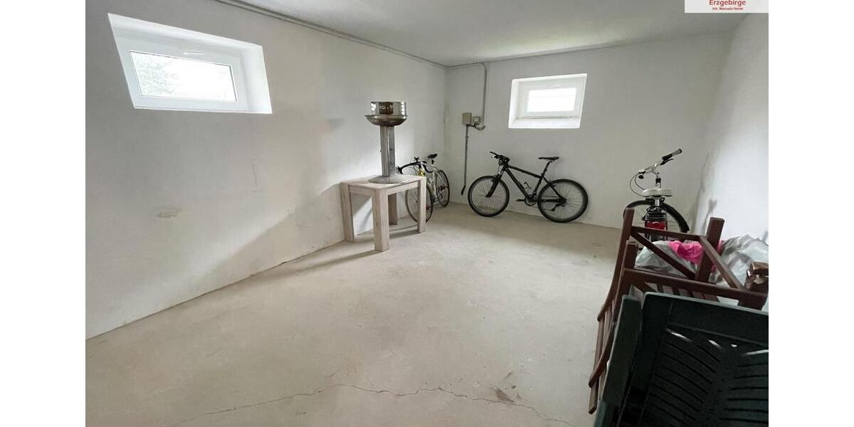 Etagenwohnung Gornsdorf - 2 Zimmer, 61 m&sup2;, 350&euro; | Angebot:23713780