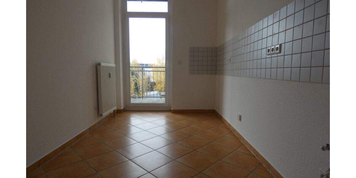 Etagenwohnung Zwickau Pölbitz - 2 Zimmer, 69 m&sup2;, 380&euro; | Angebot:25670171
