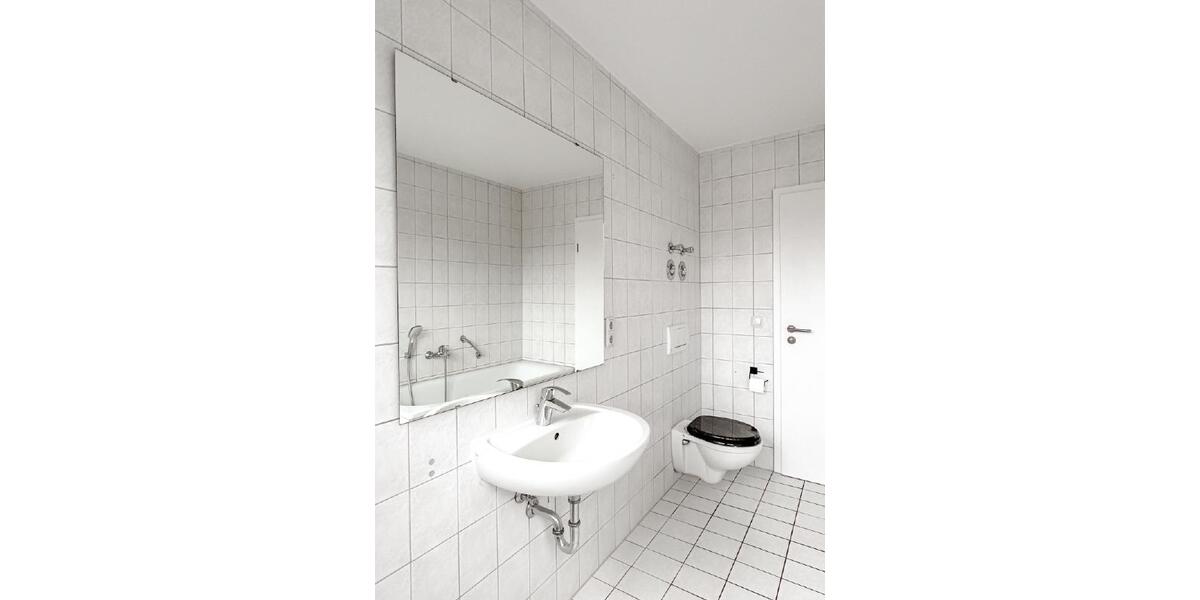 Erdgeschoßwohnung Glauchau - 2 Zimmer, 72 m&sup2;, 460&euro; | Angebot:23294027