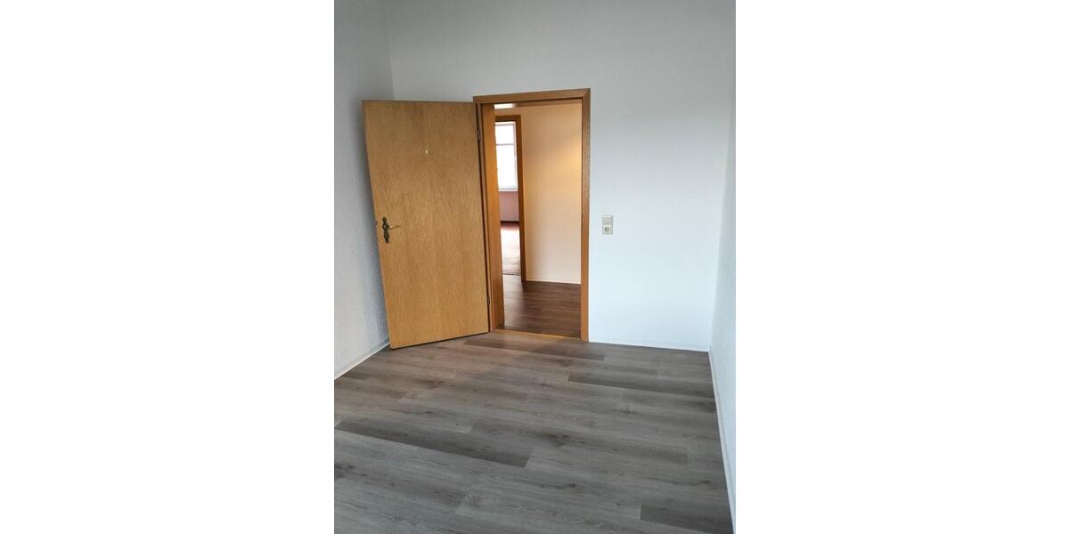 Etagenwohnung Aue-Bad Schlema Bad Schlema - 3 Zimmer, 62 m&sup2;, 360&euro; | Angebot:26060845