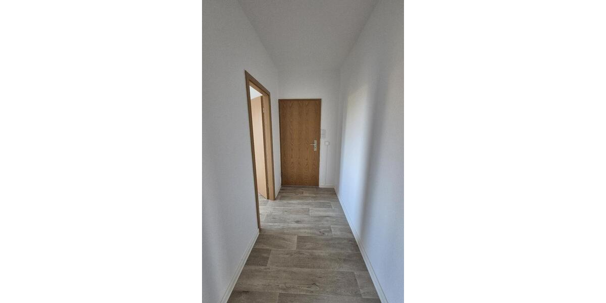 Etagenwohnung Hohenstein-Ernstthal Ernstthal - 3 Zimmer, 69 m&sup2;, 425&euro; | Angebot:24704363