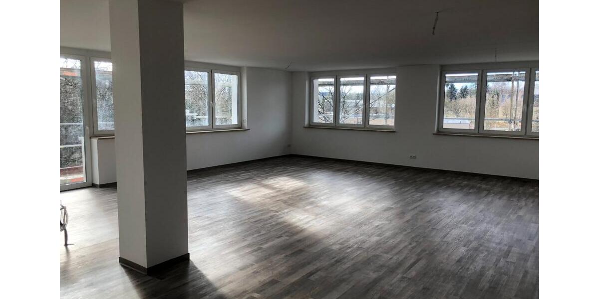 Gewerbeobjekt Zwönitz - 1.500&euro; | Angebot:22695819