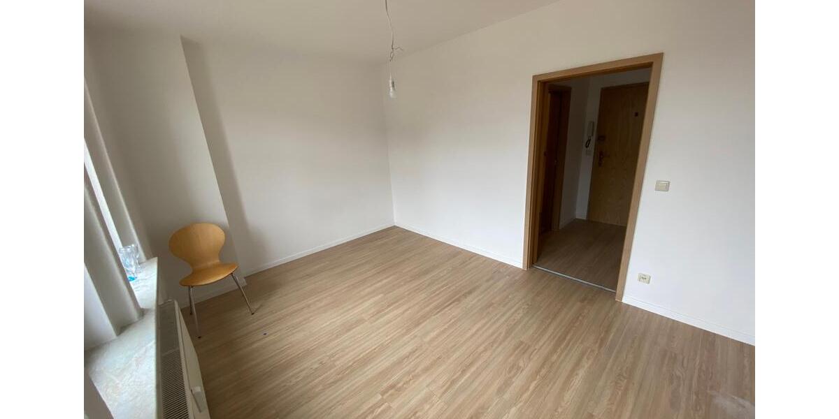 Dachgeschoßwohnung Werdau - 1.5 Zimmer, 35 m&sup2;, 193&euro; | Angebot:20345816