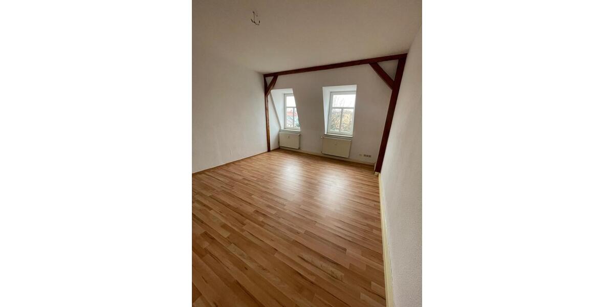 Maisonettenwohnung Meerane - 3 Zimmer, 66 m&sup2;, 370&euro; | Angebot:25082500
