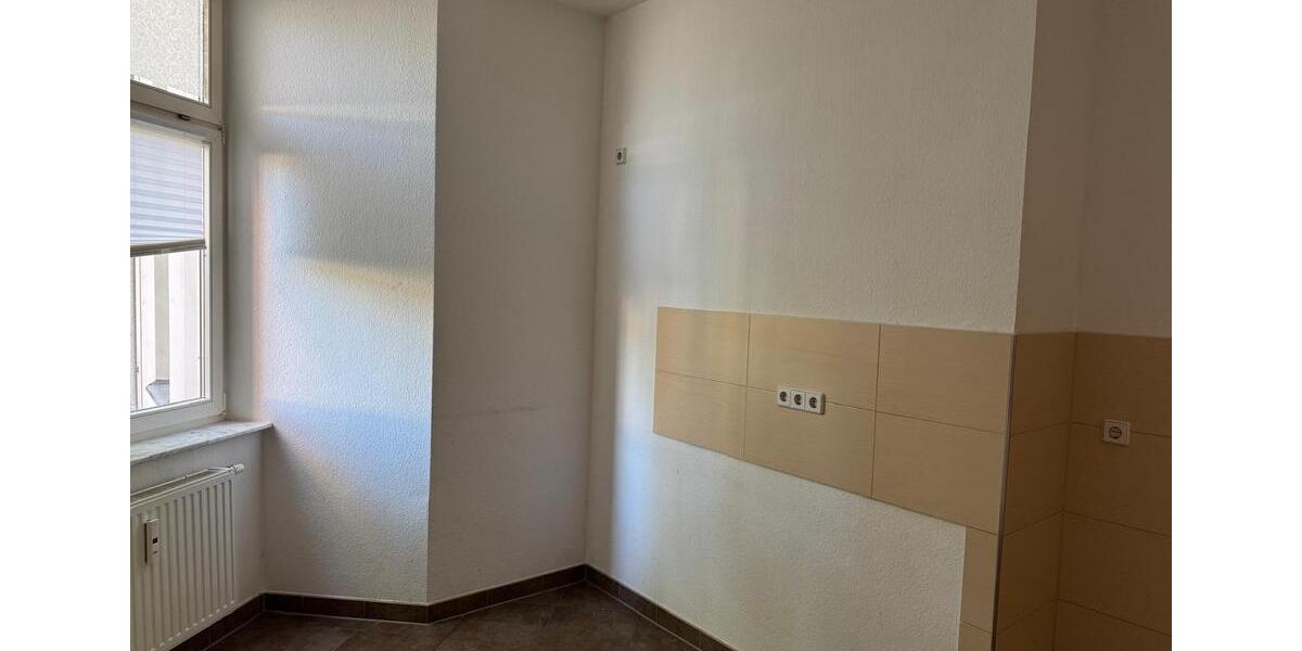 Erdgeschoßwohnung Zwickau Zwickau-Nord - 5 Zimmer, 174 m&sup2;, 900&euro; | Angebot:25855314