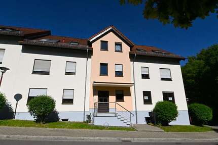 Wohnung Glauchau - 2 Zimmer, 68 m&sup2;, 73.000&euro; | Angebot:27071450