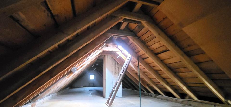 Einfamilienhaus Falkenstein/Vogtland Vogtland - 9 Zimmer, 230 m&sup2;, 260.000&euro; | Angebot:24464955