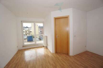 Wohnung Zwickau Mitte-West - 1 Zimmer, 31 m&sup2;, 219&euro; | Angebot:26555705
