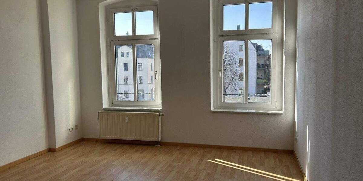 Etagenwohnung Zwickau Innenstadt - 2 Zimmer, 47 m&sup2;, 290&euro; | Angebot:25707554