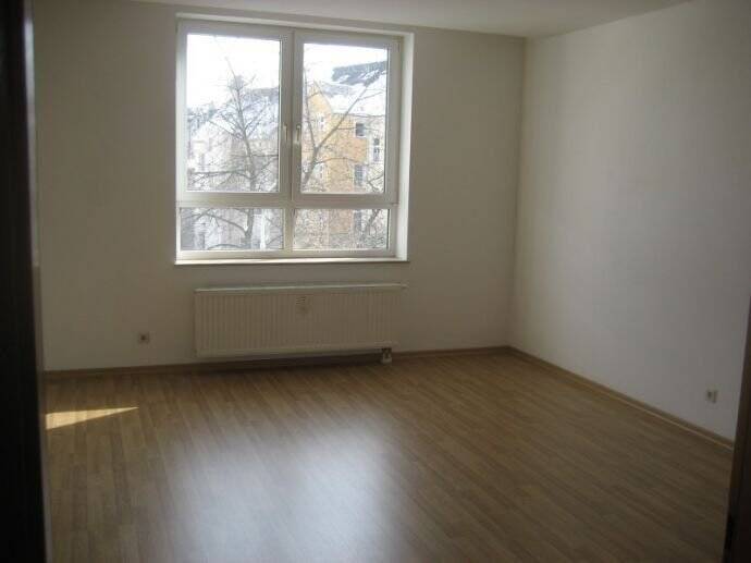 Etagenwohnung Limbach-Oberfrohna Oberfrohna - 2 Zimmer, 51 m&sup2;, 355&euro; | Angebot:25777726