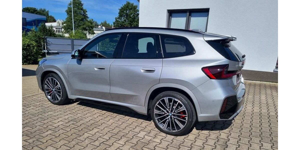 BMW X1 5.800 km 50.900 &euro; Treuen 08233