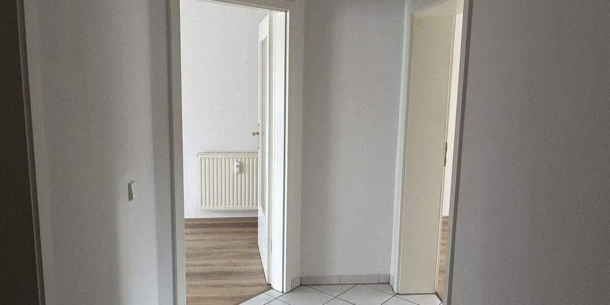 Etagenwohnung Zwickau Pölbitz - 2 Zimmer, 46 m&sup2;, 280&euro; | Angebot:25780739