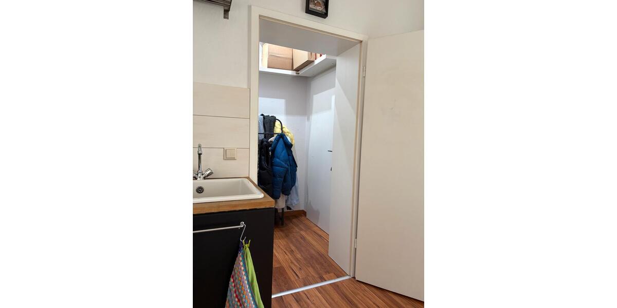 Etagenwohnung Zwickau - 2 Zimmer, 42 m&sup2;, 288&euro; | Angebot:25376811