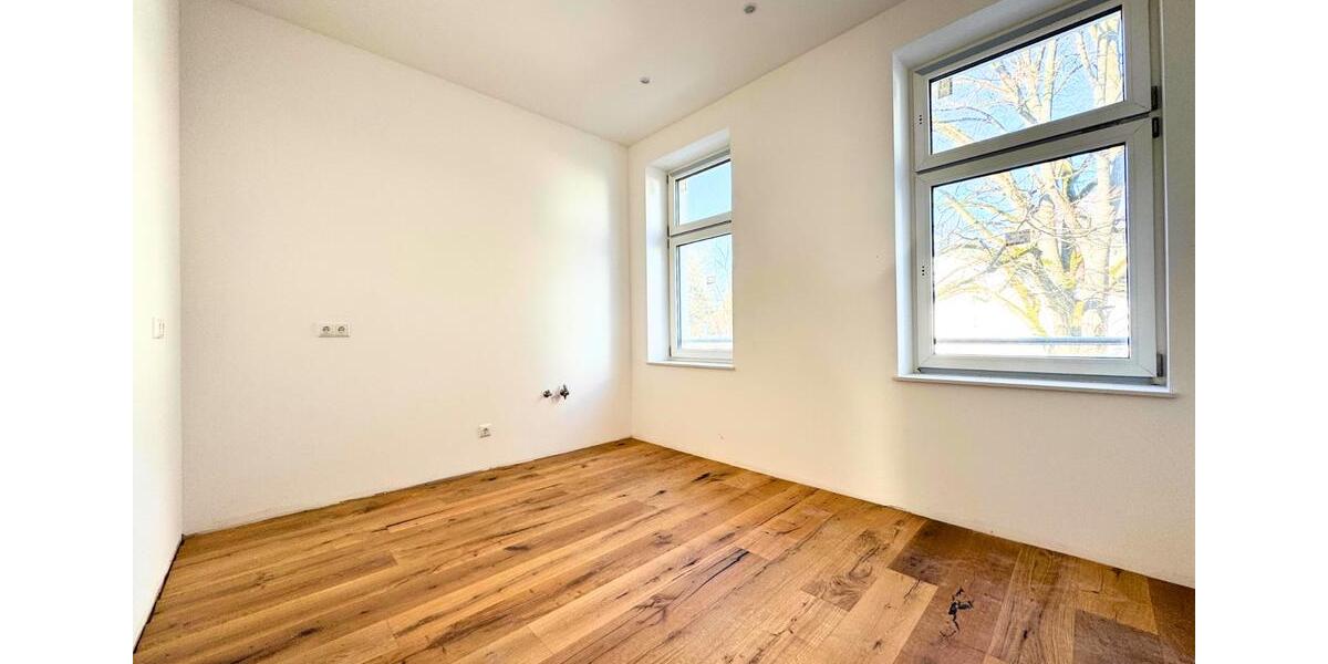 Hochparterre Limbach-Oberfrohna Oberfrohna - 3.5 Zimmer, 133 m&sup2;, 1.220&euro; | Angebot:25499877