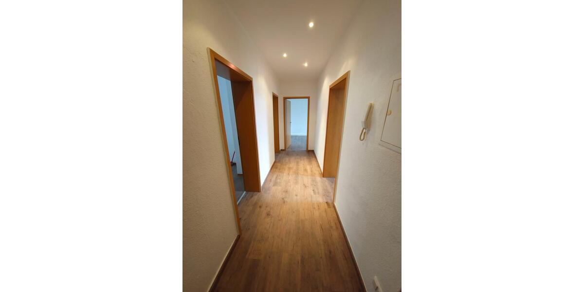 Etagenwohnung Aue-Bad Schlema Bad Schlema - 3 Zimmer, 430&euro; | Angebot:23090400