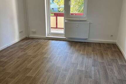 Wohnung Lichtenstein Lichtenstein/Sachsen - 3 Zimmer, 57 m&sup2;, 317&euro; | Angebot:22945443