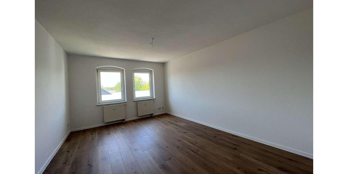 Dachgeschoßwohnung Zwickau - 3 Zimmer, 100 m&sup2;, 500&euro; | Angebot:20146802